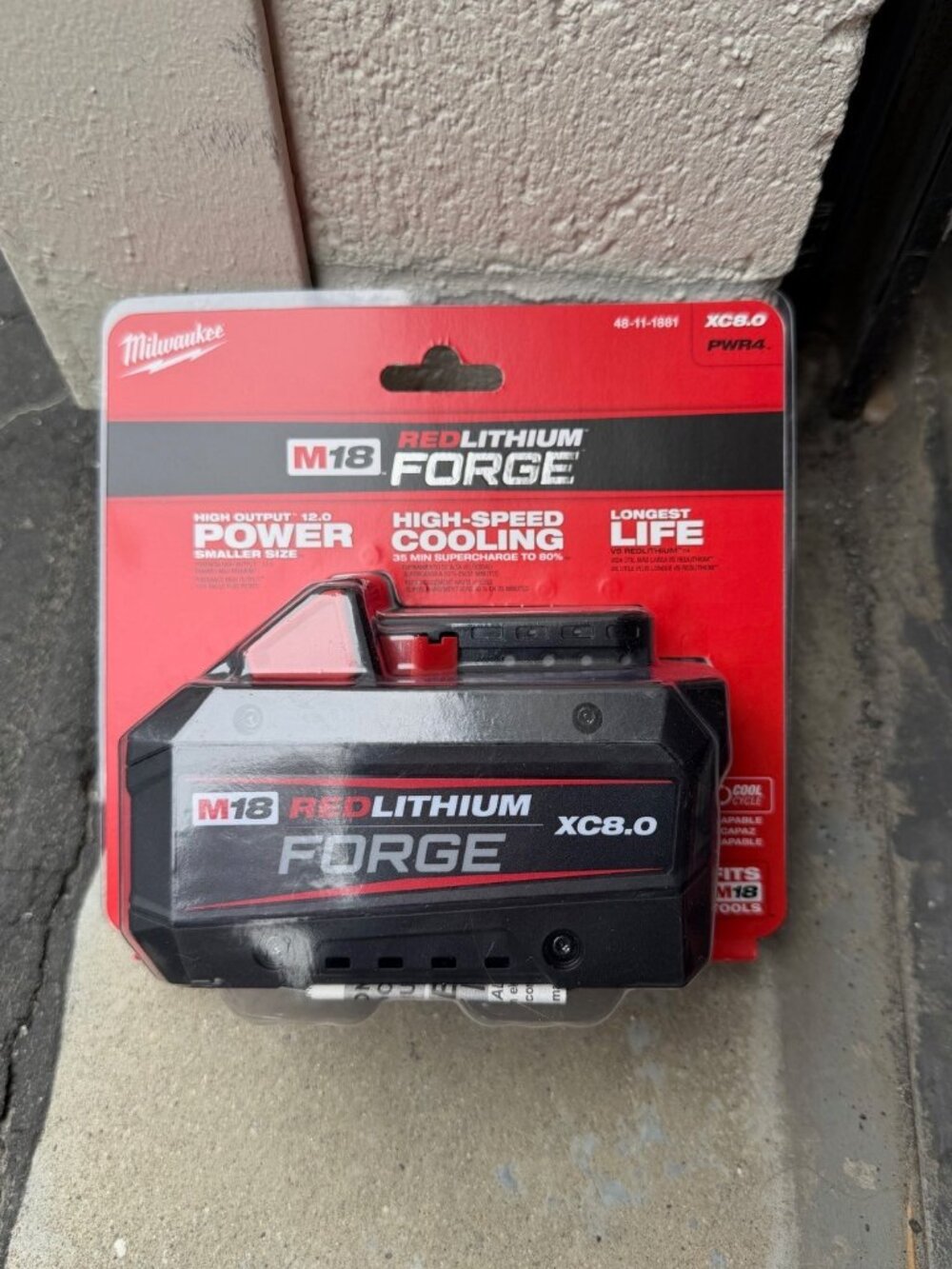 M18 18V Lithium-Ion REDLITHIUM FORGE XC 8.0 Ah Battery Pack